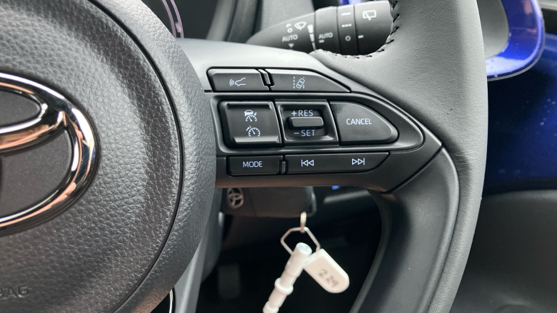 Toyota Aygo X 1.0 VVT-i Edge 5dr Petrol Hatchback